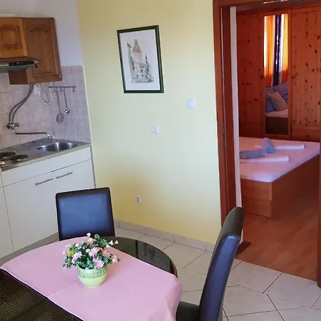 Anton 2 Apartamento *