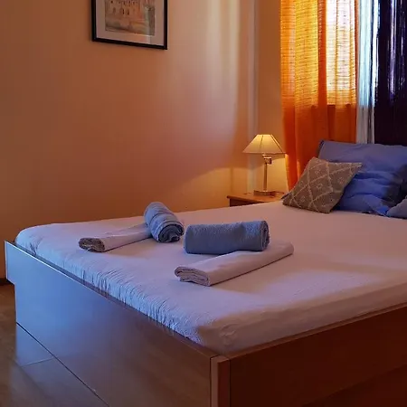 Anton 2 מאקרסקה