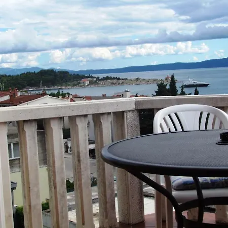 Appartement Anton 2 *